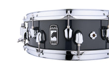 Load image into Gallery viewer, Mapex Black Panther Razor 6-Ply Maple 14x5" Kit Snare Drum | Wood : Standard/Dry | Authorized Dealer