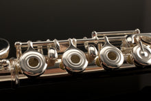 Load image into Gallery viewer, Pearl Quantz Flute 765 Series Open Hole/Offset G/Split E/Forza Head Joint +2-Day | WorldShip | Authorized Dealer