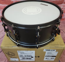 Load image into Gallery viewer, Pearl Matt Halpern 14"x6" Black-on-Brass Signature Snare Drum Powder-Coat Finish | Authorized Dealer