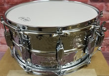 Load image into Gallery viewer, Ludwig *Pre-Order* Supraphonic 6.5x14" Hammered Chrome Imperial Lugs Kit Snare Drum LM402K | NEW | Special Order | Authorized Dealer