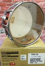 Load image into Gallery viewer, Pearl Session Studio Select Antique Crimson Burst 14x6.5" Snare Drum - NEW Authorized Dealer