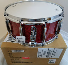 Load image into Gallery viewer, Pearl Pre-Order Masters Maple Complete 14x6.5" Vermillion Sparkle Snare Drum Worldwide Ship Authorized Dealer