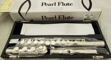 Load image into Gallery viewer, Pearl *Pre-Order* Flute Quantz 665 Series Offset G/B-Foot/Closed Hole/Split-E Mech +Cleaning Kit & Case Special Order | WorldShip | Authorized Dealer