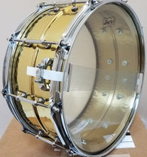 Load image into Gallery viewer, Ludwig 6.5x14" Hammered Brass Hammered Kit Snare Drum with Tube Lugs LB422BKT Made in the USA NEW Authorized Dealer