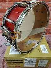Load image into Gallery viewer, Pearl *Pre-Order* Session Studio Select Antique Crimson Burst 14x5.5" Mahogany Snare Drum WorldShip | NEW | Special Order | Authorized Dealer