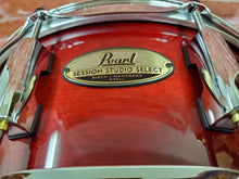 Load image into Gallery viewer, Pearl *Pre-Order* Session Studio Select Antique Crimson Burst 14x5.5" Mahogany Snare Drum WorldShip | NEW | Special Order | Authorized Dealer