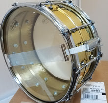 Load image into Gallery viewer, Ludwig 6.5x14" Hammered Brass Hammered Kit Snare Drum with Tube Lugs LB422BKT Made in the USA NEW Authorized Dealer