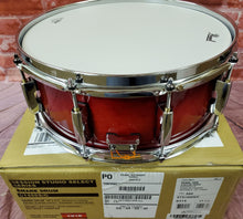 Load image into Gallery viewer, Pearl *Pre-Order* Session Studio Select Antique Crimson Burst 14x5.5" Mahogany Snare Drum WorldShip | NEW | Special Order | Authorized Dealer