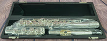 Load image into Gallery viewer, Pearl Quantz Vigore Flute 665 Series Open Hole/BFoot/SplitE/C#Trill/D#Roller/3K Gold Lip | WorldShip | Authorized Dealer