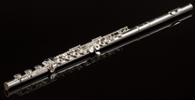 Load image into Gallery viewer, Pearl 765 Series Quantz Flute Silver Head B Footjoint Offset G Split E Mechanism +2-Day | WorldShip | Authorized Dealer