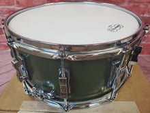 Load image into Gallery viewer, Ludwig *Pre-Order* Classic Maple 6.5x14" Heritage Green Kit Snare Drum | Made in the USA | Special Order | Authorized Dealer