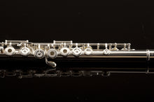 Load image into Gallery viewer, Pearl Quantz Flute 665 Series Offset G/Split E/B-Foot/Forza Head +Kit/Rod/Case +2-Day | WorldShip | Authorized Dealer
