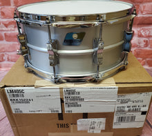 Load image into Gallery viewer, Ludwig Acrolite 6.5x14&quot; Smooth Brushed 10 Lug Aluminum Snare Drum LM405C | NEW Authorized Dealer
