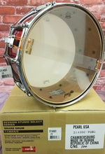 Load image into Gallery viewer, Pearl Session Studio Select Antique Crimson Burst 14x6.5&quot; Snare Drum - NEW Authorized Dealer
