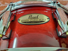 Load image into Gallery viewer, Pearl Session Studio Select Antique Crimson Burst 14x5.5 Mahogany Snare Drum WorldShip - NEW Authorized Dealer
