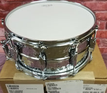 Load image into Gallery viewer, Ludwig LM402K Supraphonic 6.5x14 Hammered Chrome Imperial Lugs Kit  Snare Drum NEW Authorized Dealer
