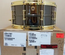 Load image into Gallery viewer, Ludwig 6.5x14&quot; LB417BT Black Beauty &quot;Brass On Brass&quot; Snare Drum w/Tube Lugs, P86 Millennium Strainer
