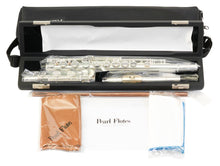 Load image into Gallery viewer, Pearl *Pre-Order* 765 Series Quantz Flute Open Hole In-Line B-Foot C#Trill D#Roller Special Order | WorldShip | Authorized Dealer
